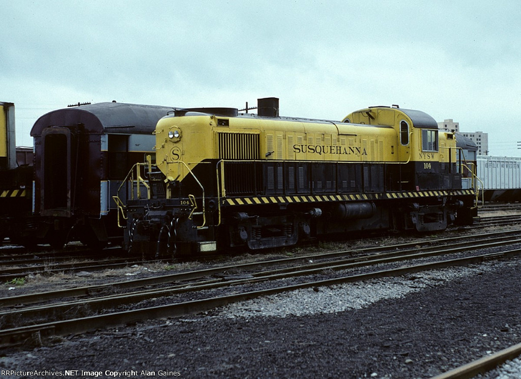 NYS&W 104
